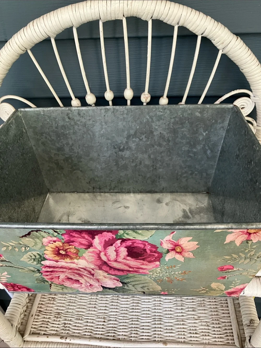 Floral Rose Metal Planter Box in Green and Pink